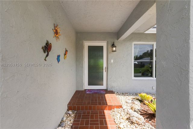 8445 SW 181st Ter, Palmetto Bay, FL 33157
