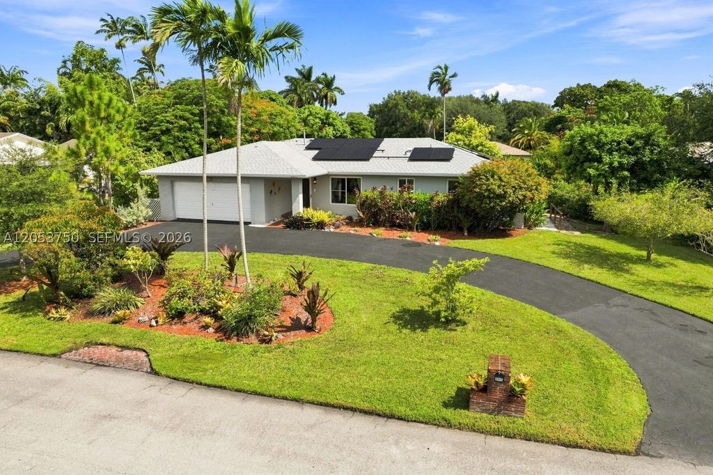 8445 SW 181st Ter, Palmetto Bay, FL 33157