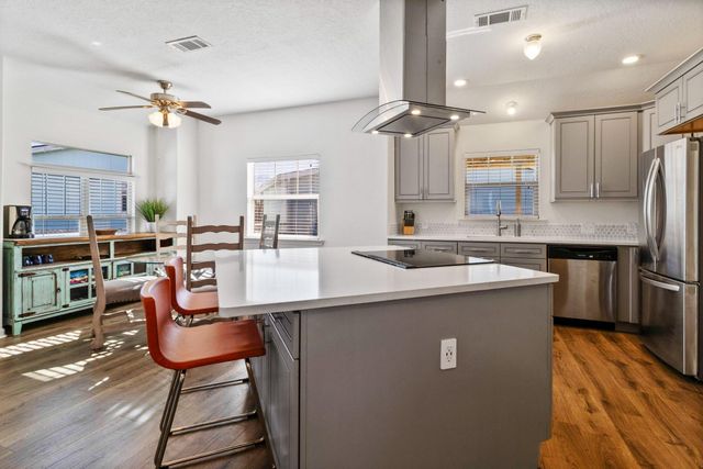 400 E Woodland Shores Drive, Point Blank, TX 77364