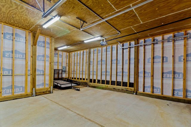 400 E Woodland Shores Drive, Point Blank, TX 77364