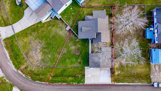 400 E Woodland Shores Drive, Point Blank, TX 77364