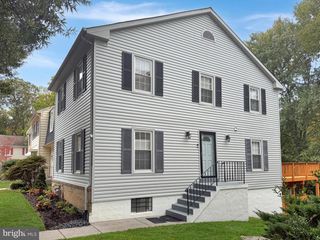 7310 EGGAR WOODS LN, Springfield, VA 22153