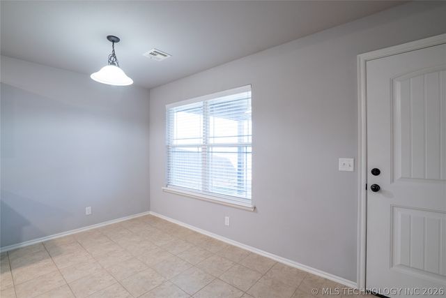 14613 E 112th Place N, Owasso, OK 74055