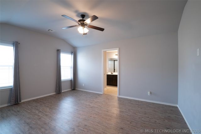 14613 E 112th Place N, Owasso, OK 74055