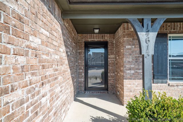 14613 E 112th Place N, Owasso, OK 74055