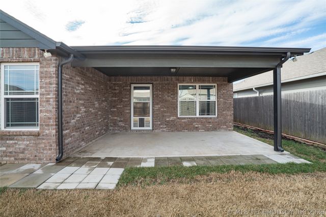 14613 E 112th Place N, Owasso, OK 74055