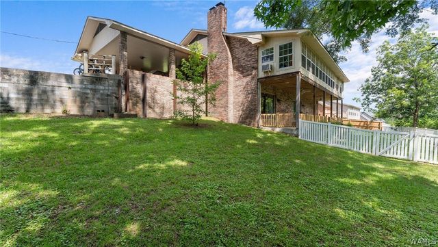 13647 Valerie Dawn, Northport, AL 35475