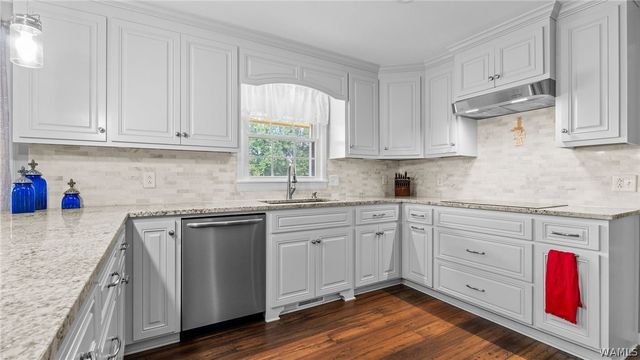 13647 Valerie Dawn, Northport, AL 35475