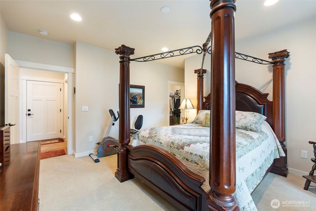 71 E Hemlock Court, Union, WA 98592