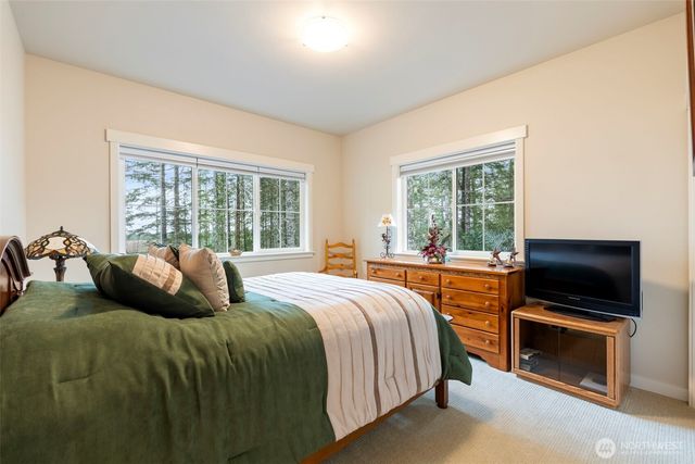 71 E Hemlock Court, Union, WA 98592