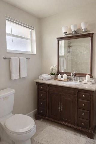 823 Lynnwood Drive, Lake Worth Beach, FL 33461