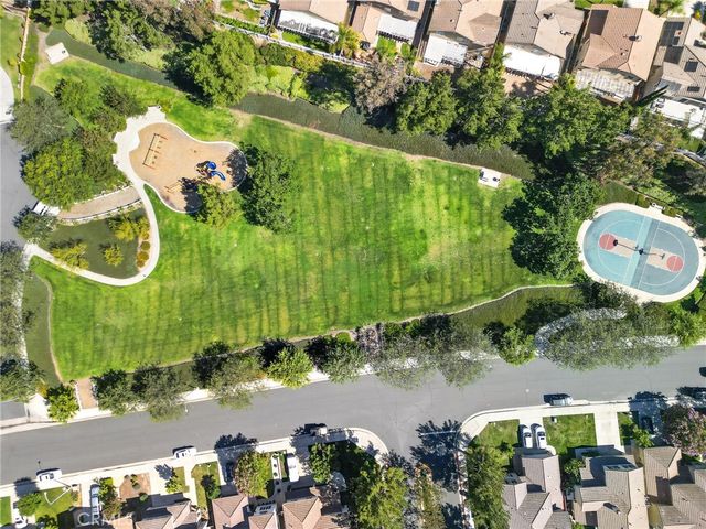 32389 Pensador Street, Temecula, CA 92592