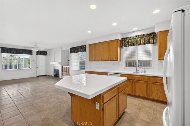 32389 Pensador Street, Temecula, CA 92592