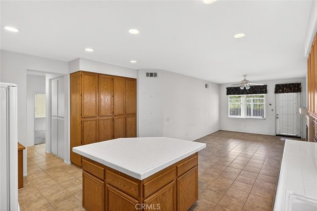 32389 Pensador Street, Temecula, CA 92592