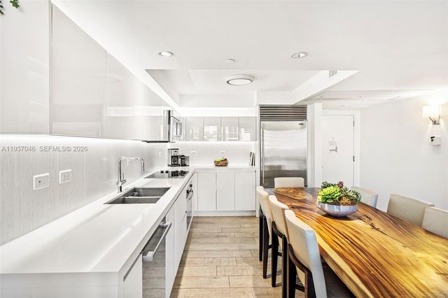 102 24th St 1207, Miami Beach, FL 33139