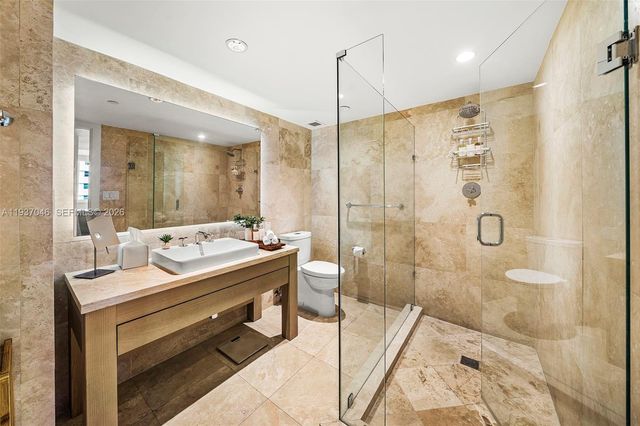 102 24th St 1207, Miami Beach, FL 33139