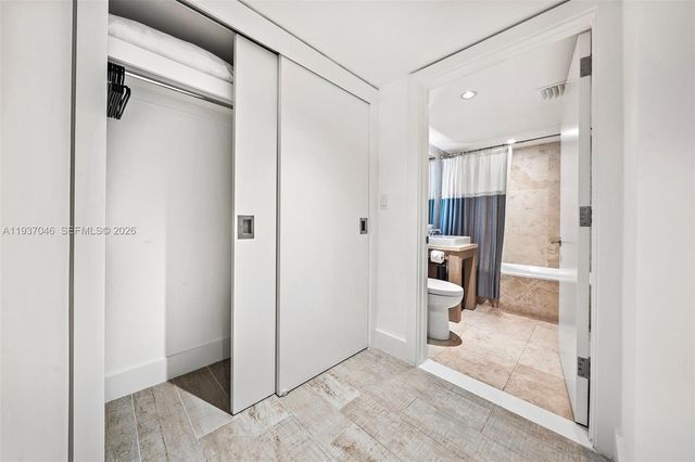 102 24th St 1207, Miami Beach, FL 33139