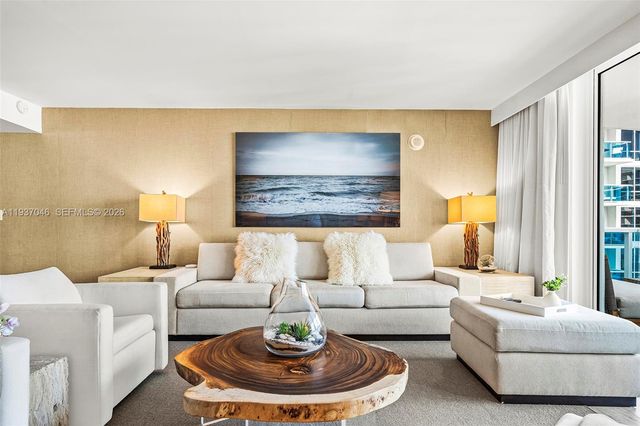 102 24th St 1207, Miami Beach, FL 33139