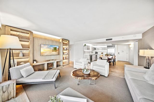 102 24th St 1207, Miami Beach, FL 33139