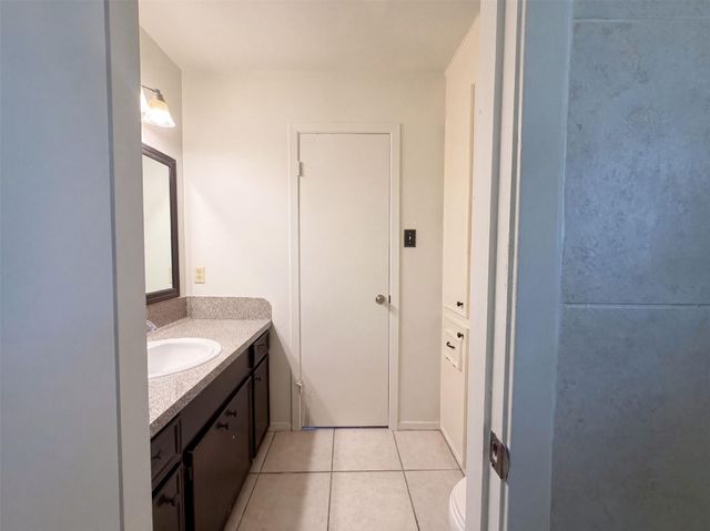 3506 Oxford Road, Alvin, TX 77511