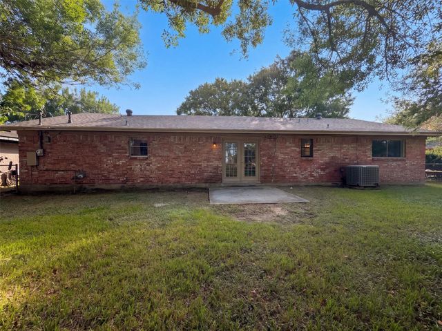 3506 Oxford Road, Alvin, TX 77511