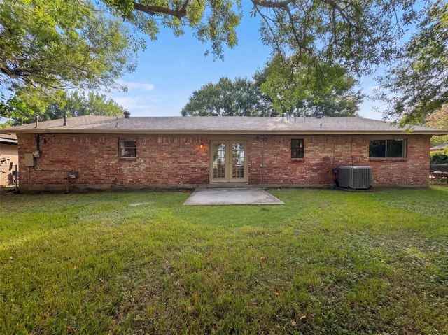 3506 Oxford Road, Alvin, TX 77511