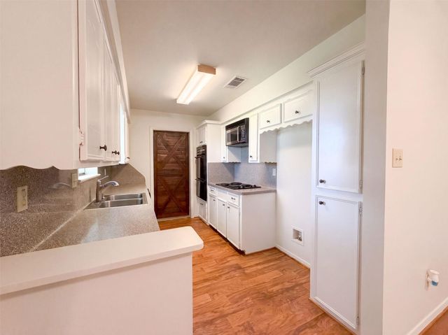 3506 Oxford Road, Alvin, TX 77511