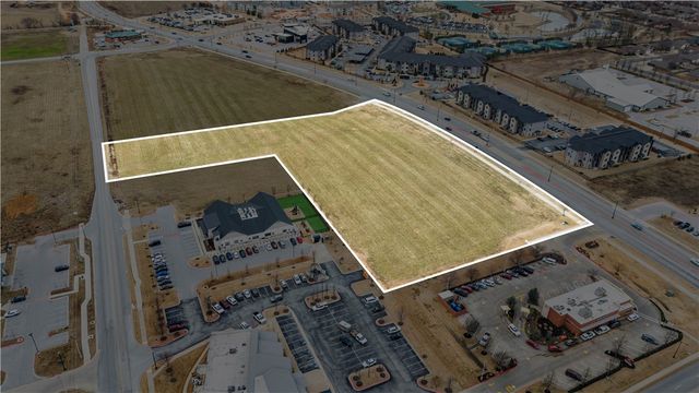 I Street, Bentonville, AR 72712