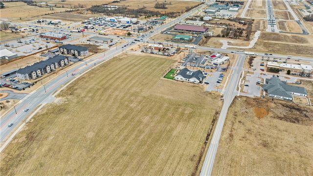 I Street, Bentonville, AR 72712