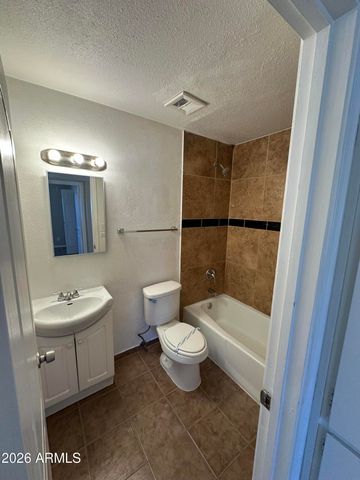 3221 E CAPITAN DREYFUS Avenue, Phoenix, AZ 85032