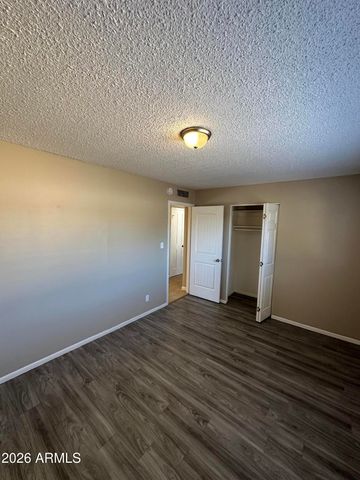 3221 E CAPITAN DREYFUS Avenue, Phoenix, AZ 85032