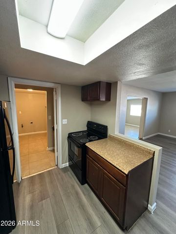 3221 E CAPITAN DREYFUS Avenue, Phoenix, AZ 85032