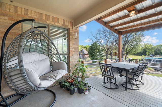 112 Waterfall Court, Azle, TX 76020