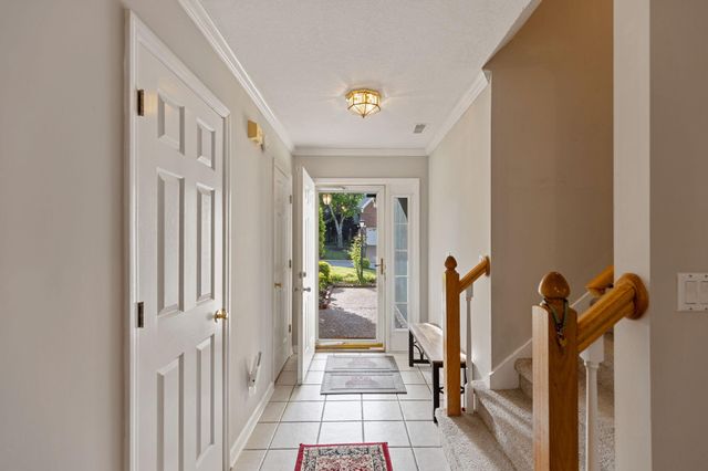 2427 Queens Lace Trail, Chattanooga, TN 37421
