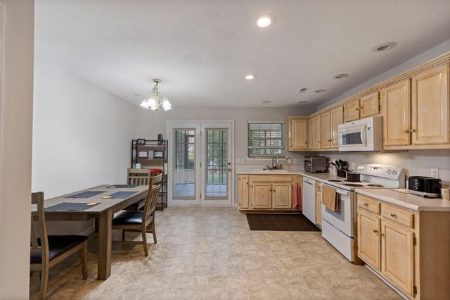 2427 Queens Lace Trail, Chattanooga, TN 37421
