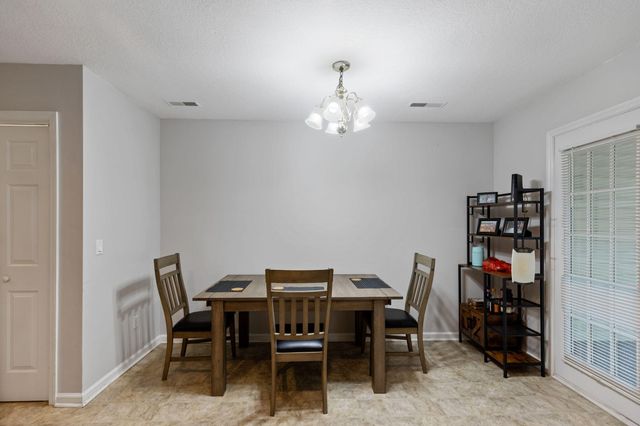 2427 Queens Lace Trail, Chattanooga, TN 37421