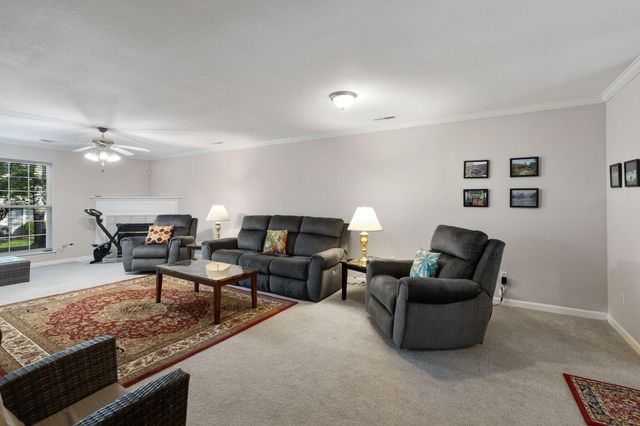 2427 Queens Lace Trail, Chattanooga, TN 37421