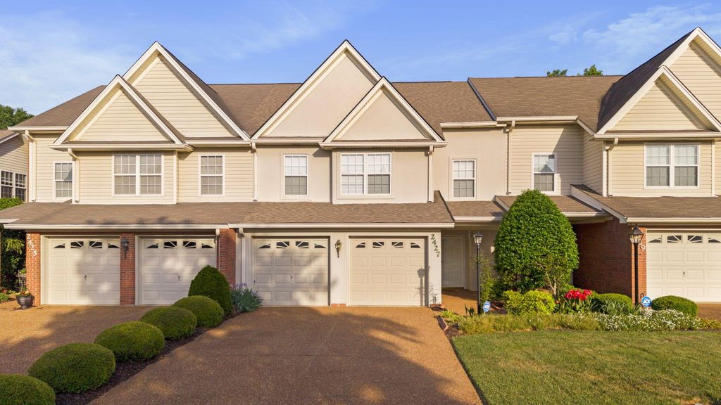 2427 Queens Lace Trail, Chattanooga, TN 37421