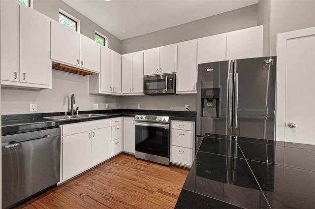 3501 Link Valley Drive 303, Houston, TX 77025