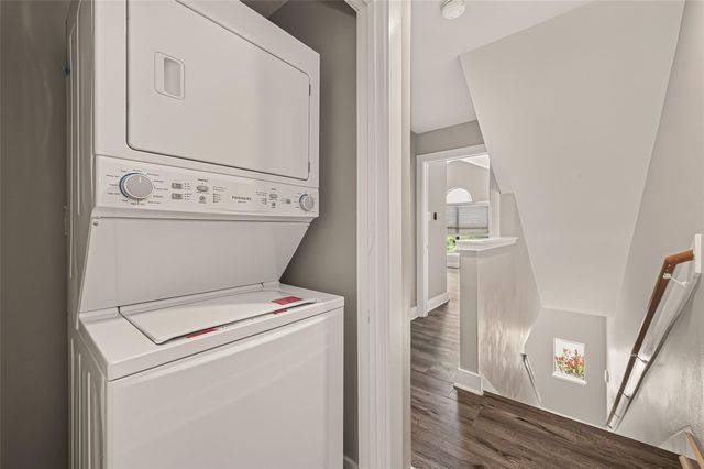 3501 Link Valley Drive 303, Houston, TX 77025
