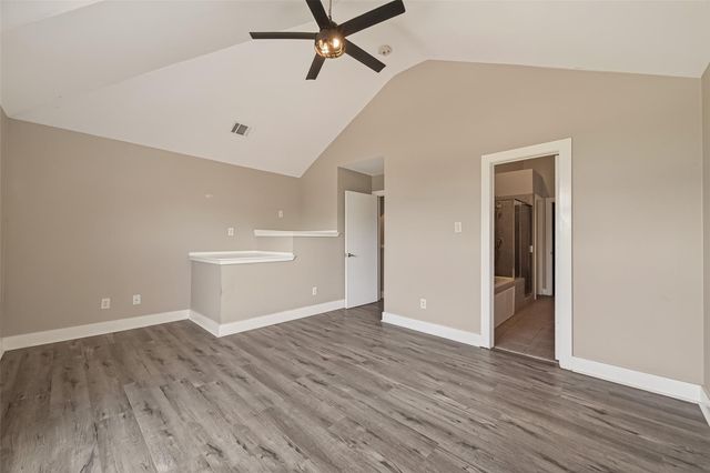 3501 Link Valley Drive 303, Houston, TX 77025