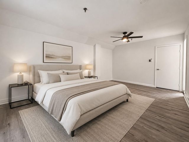 3501 Link Valley Drive 303, Houston, TX 77025