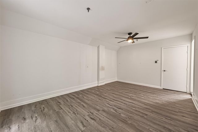 3501 Link Valley Drive 303, Houston, TX 77025