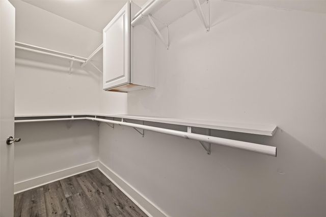 3501 Link Valley Drive 303, Houston, TX 77025
