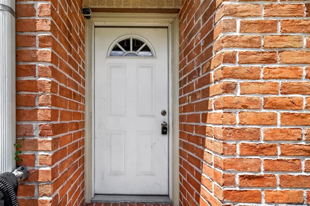 3501 Link Valley Drive 303, Houston, TX 77025