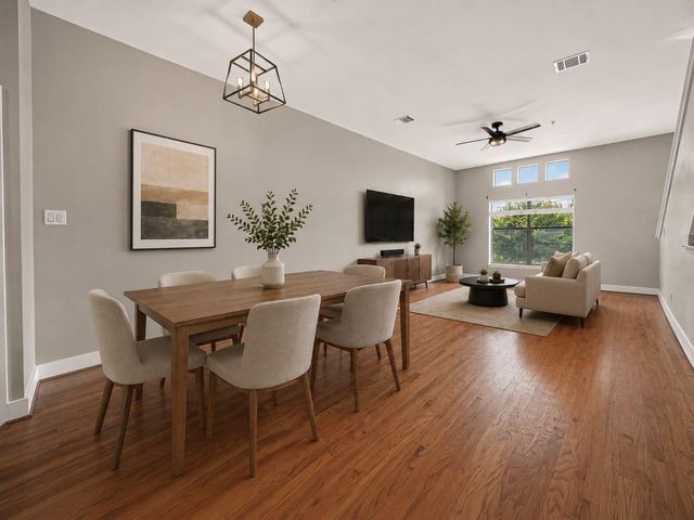 3501 Link Valley Drive 303, Houston, TX 77025
