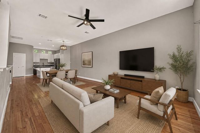 3501 Link Valley Drive 303, Houston, TX 77025