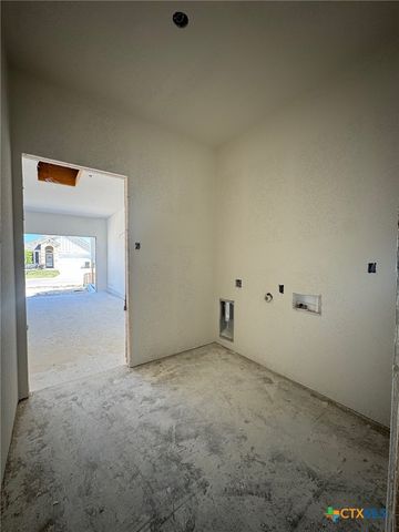 8011 Timber Hollow Lane, Temple, TX 76502