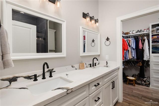 3101 E Kennedy Avenue, Alton, TX 78573