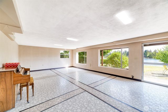 3737 S 194th Street, Seatac, WA 98188